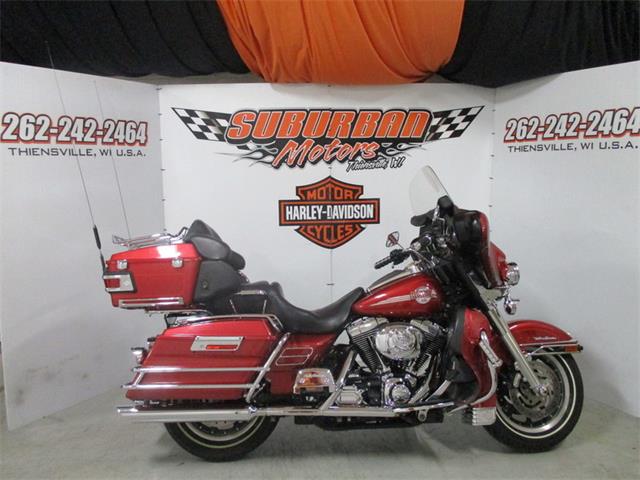 2005 Harley-Davidson® FLHTC-UI (CC-1000229) for sale in Thiensville, Wisconsin