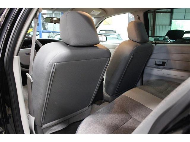 2005 Ford Crown Victoria (CC-1007131) for sale in Kentwood, Michigan
