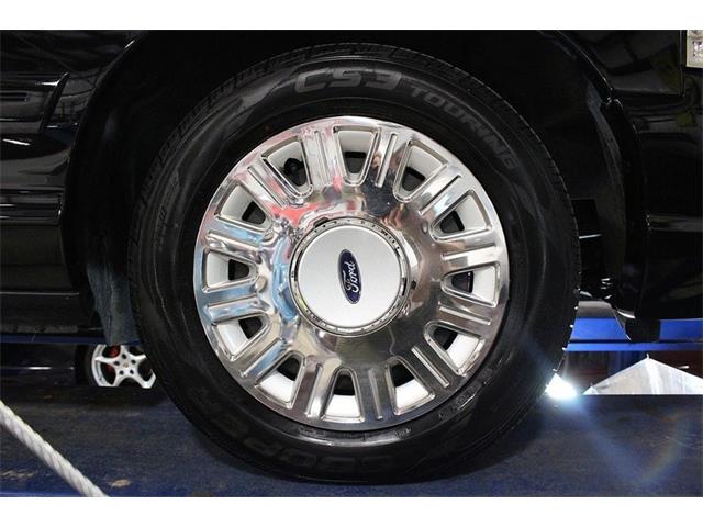 2005 Ford Crown Victoria (CC-1007131) for sale in Kentwood, Michigan