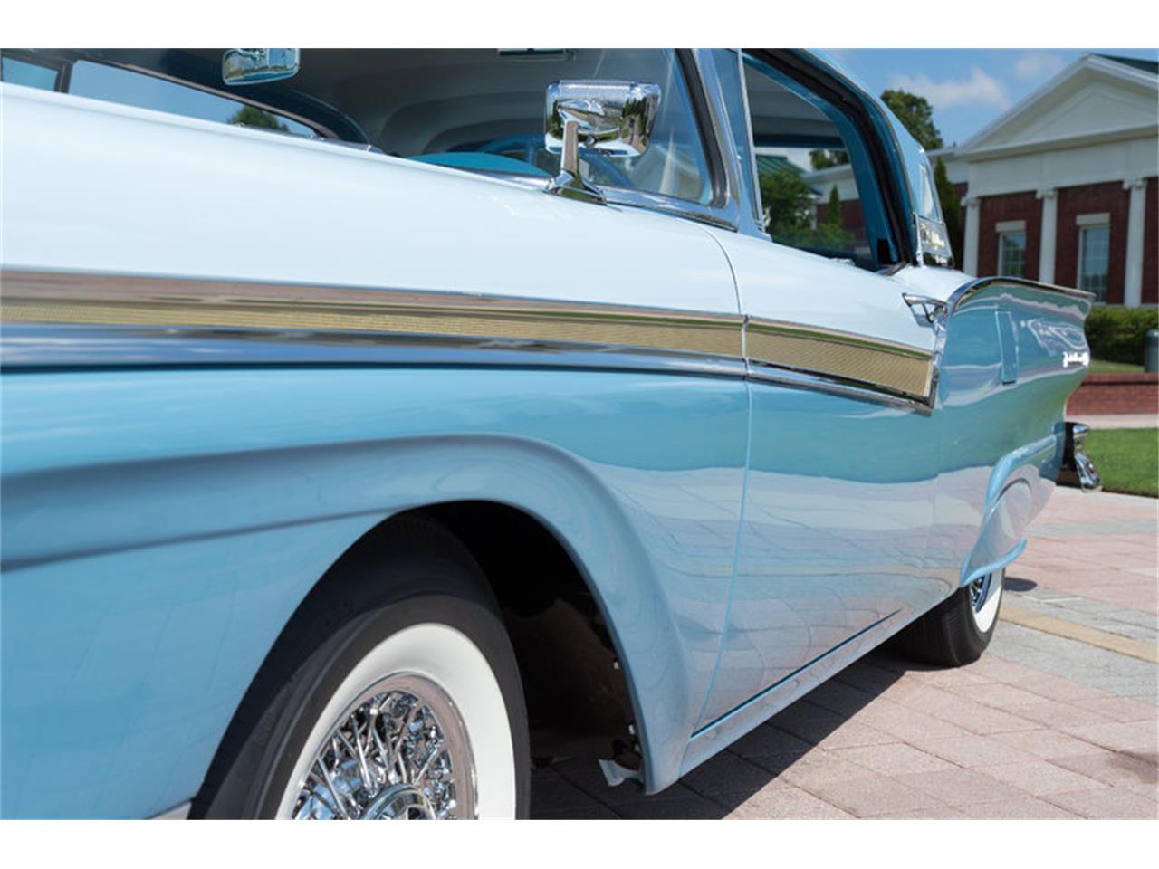 1957 Ford Skyliner for Sale CC1009512