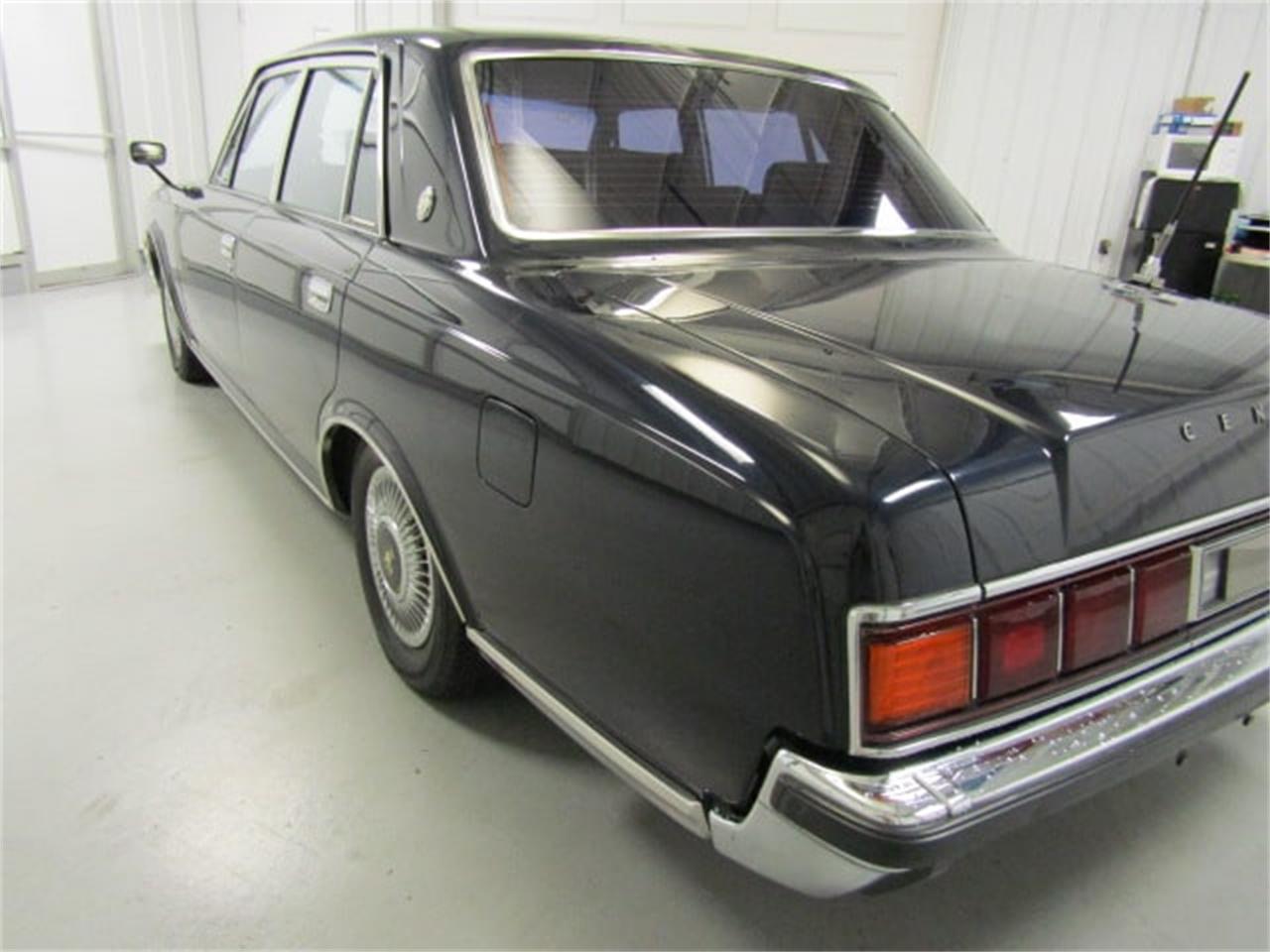 Toyota century 1989