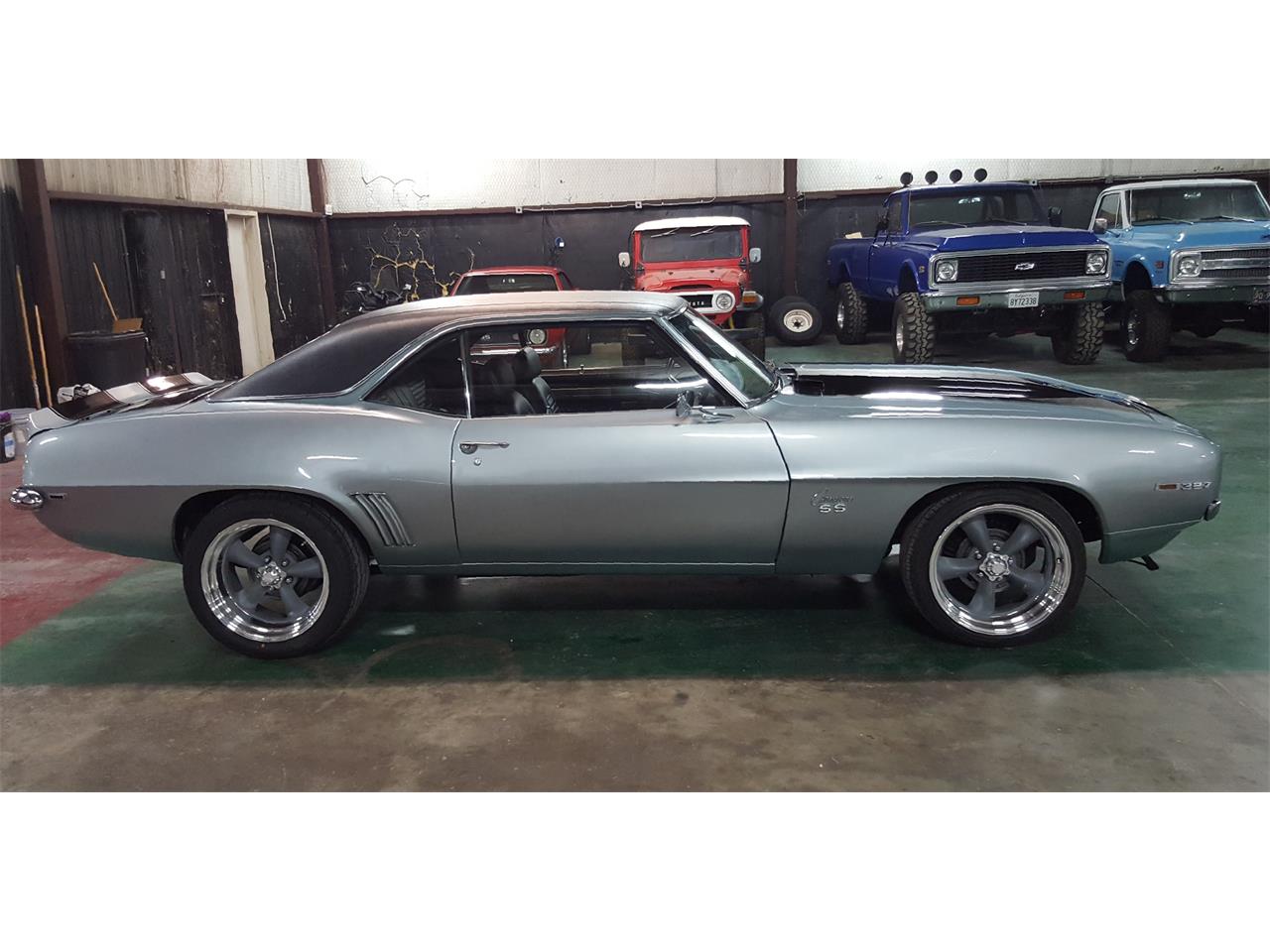 Chevrolet camaro 327