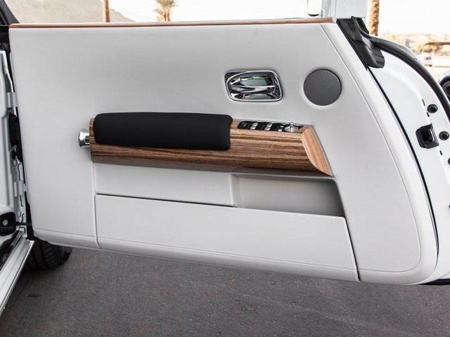 2016 Rolls-Royce Phantom Drophead Coupe (CC-1013448) for sale in Houston, Texas