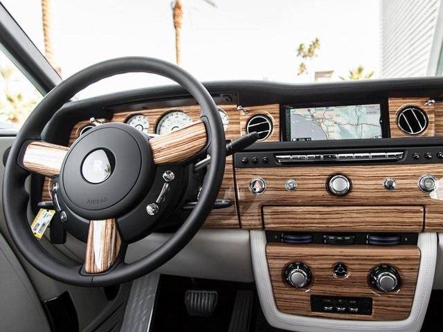 2016 Rolls-Royce Phantom Drophead Coupe (CC-1013448) for sale in Houston, Texas