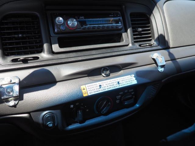 2006 Ford Crown Victoria (CC-1010439) for sale in Loveland, Ohio