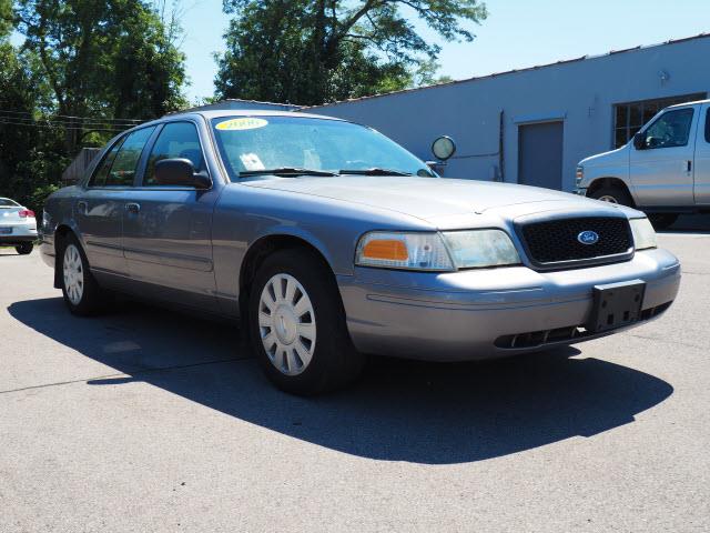 2006 Ford Crown Victoria (CC-1010439) for sale in Loveland, Ohio