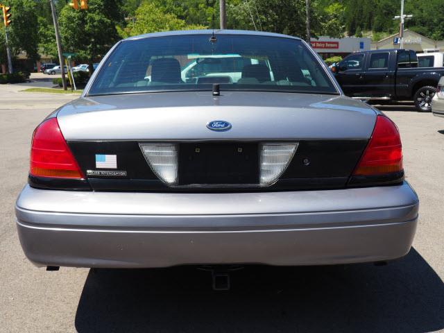 2006 Ford Crown Victoria (CC-1010439) for sale in Loveland, Ohio