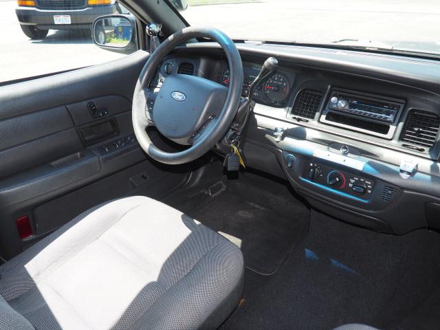 2006 Ford Crown Victoria (CC-1010439) for sale in Loveland, Ohio