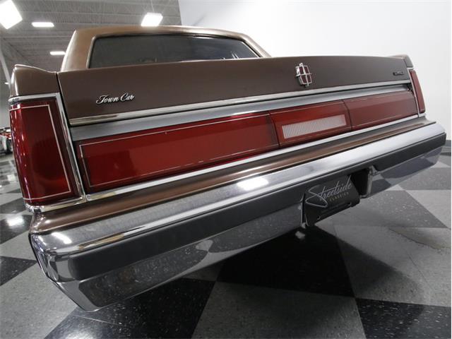 1987 Lincoln Town Car Signature Series (CC-1014531) for sale in Concord, North Carolina