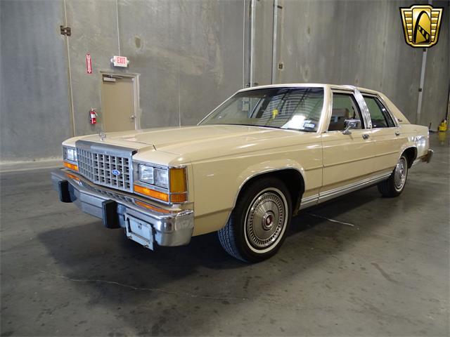 1987 Ford Crown Victoria (CC-1015457) for sale in DFW Airport, Texas