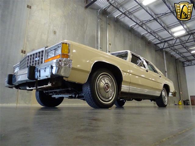 1987 Ford Crown Victoria (CC-1015457) for sale in DFW Airport, Texas