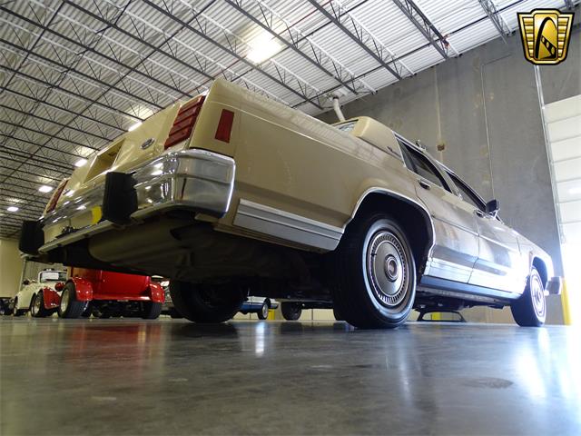 1987 Ford Crown Victoria (CC-1015457) for sale in DFW Airport, Texas