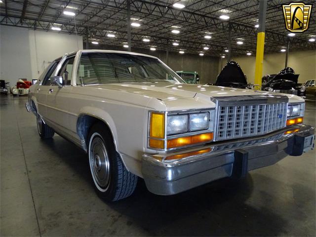 1987 Ford Crown Victoria (CC-1015457) for sale in DFW Airport, Texas