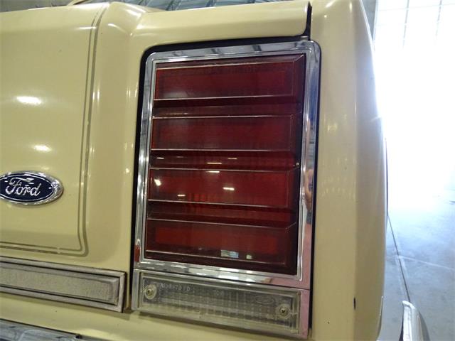 1987 Ford Crown Victoria (CC-1015457) for sale in DFW Airport, Texas