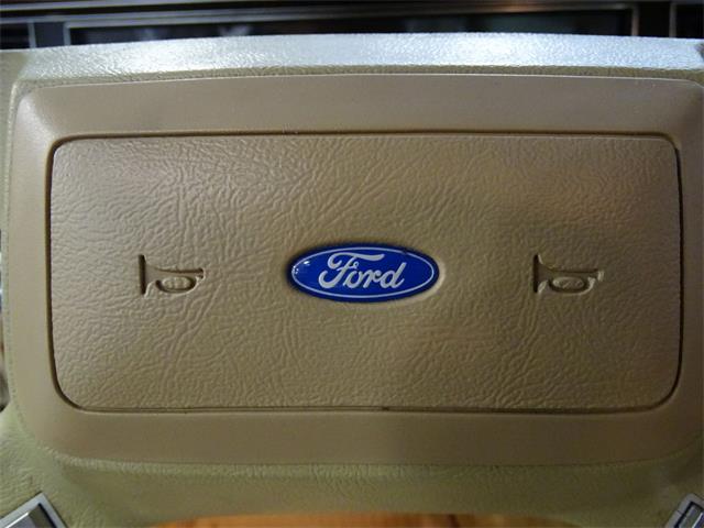 1987 Ford Crown Victoria (CC-1015457) for sale in DFW Airport, Texas