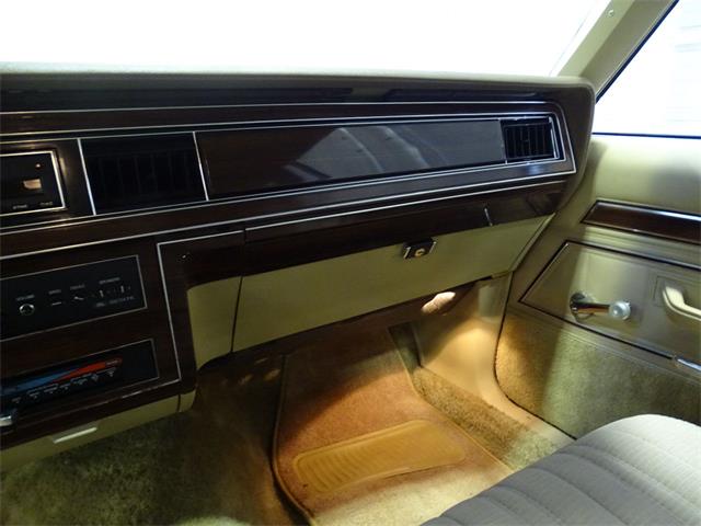 1987 Ford Crown Victoria (CC-1015457) for sale in DFW Airport, Texas