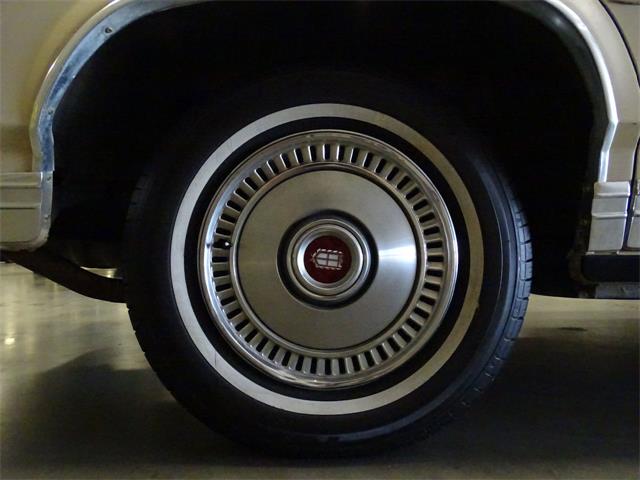 1987 Ford Crown Victoria (CC-1015457) for sale in DFW Airport, Texas