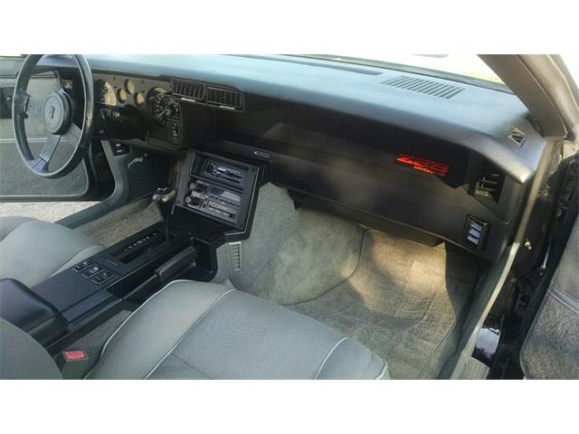 1987 Chevrolet Camaro IROC Z28 (CC-1015652) for sale in Dallas, Texas