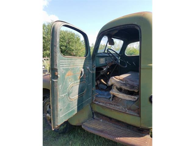 1947 International KB5 (CC-1015714) for sale in Crookston, Minnesota