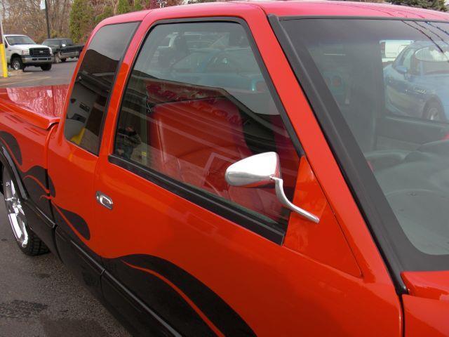 2000 GMC Sonoma (CC-1016386) for sale in Monroe, Michigan