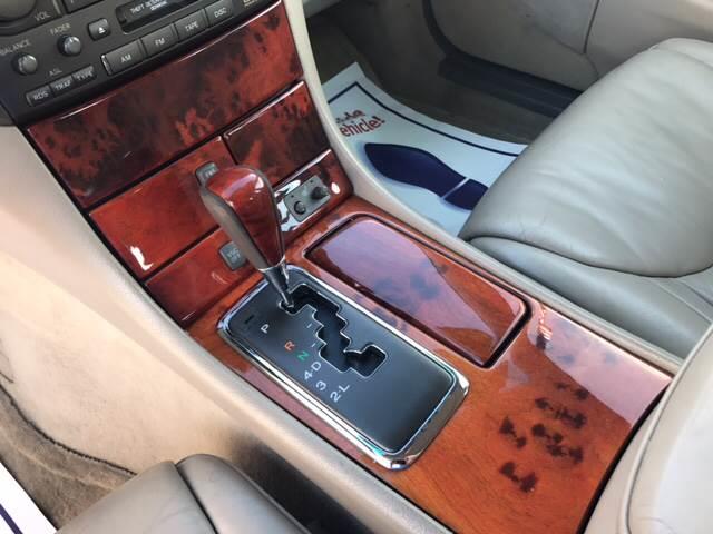2001 Lexus LS430 (CC-1016449) for sale in Monroe, Michigan