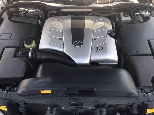 2001 Lexus LS430 (CC-1016449) for sale in Monroe, Michigan
