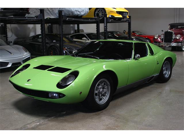 A Lime Green 1968 Lamborghini Miura P400 Is Headed to Auction