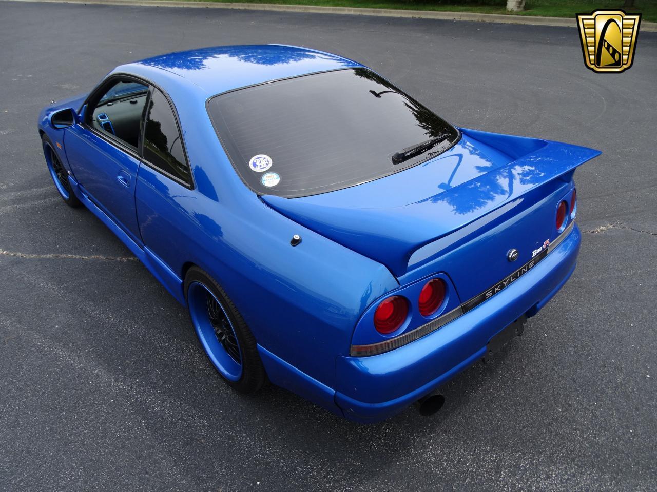 Nissan skyline 1996 года