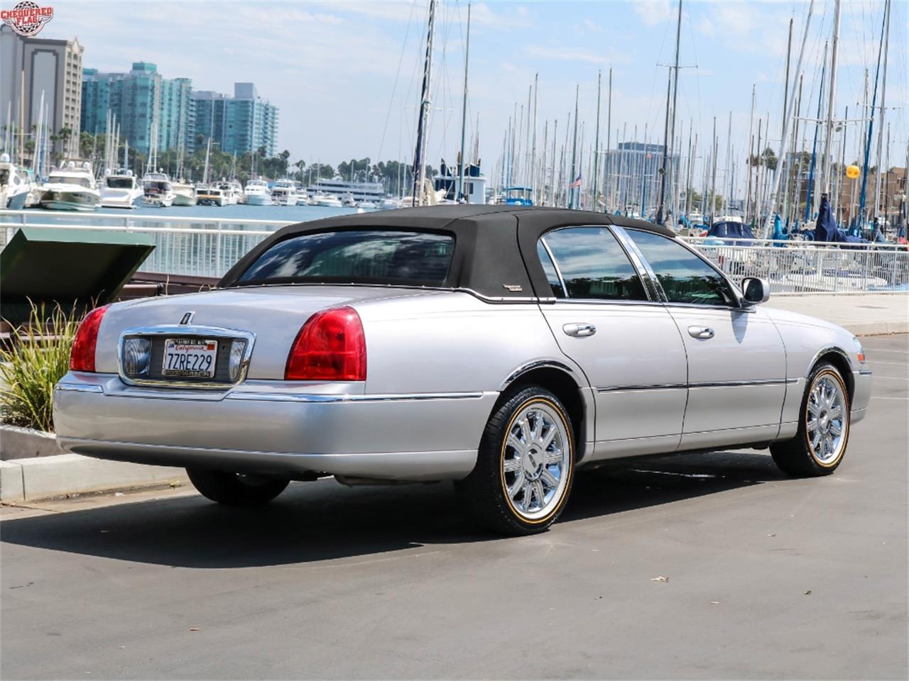 2011 Lincoln Town Car for Sale | ClassicCars.com | CC-1019982