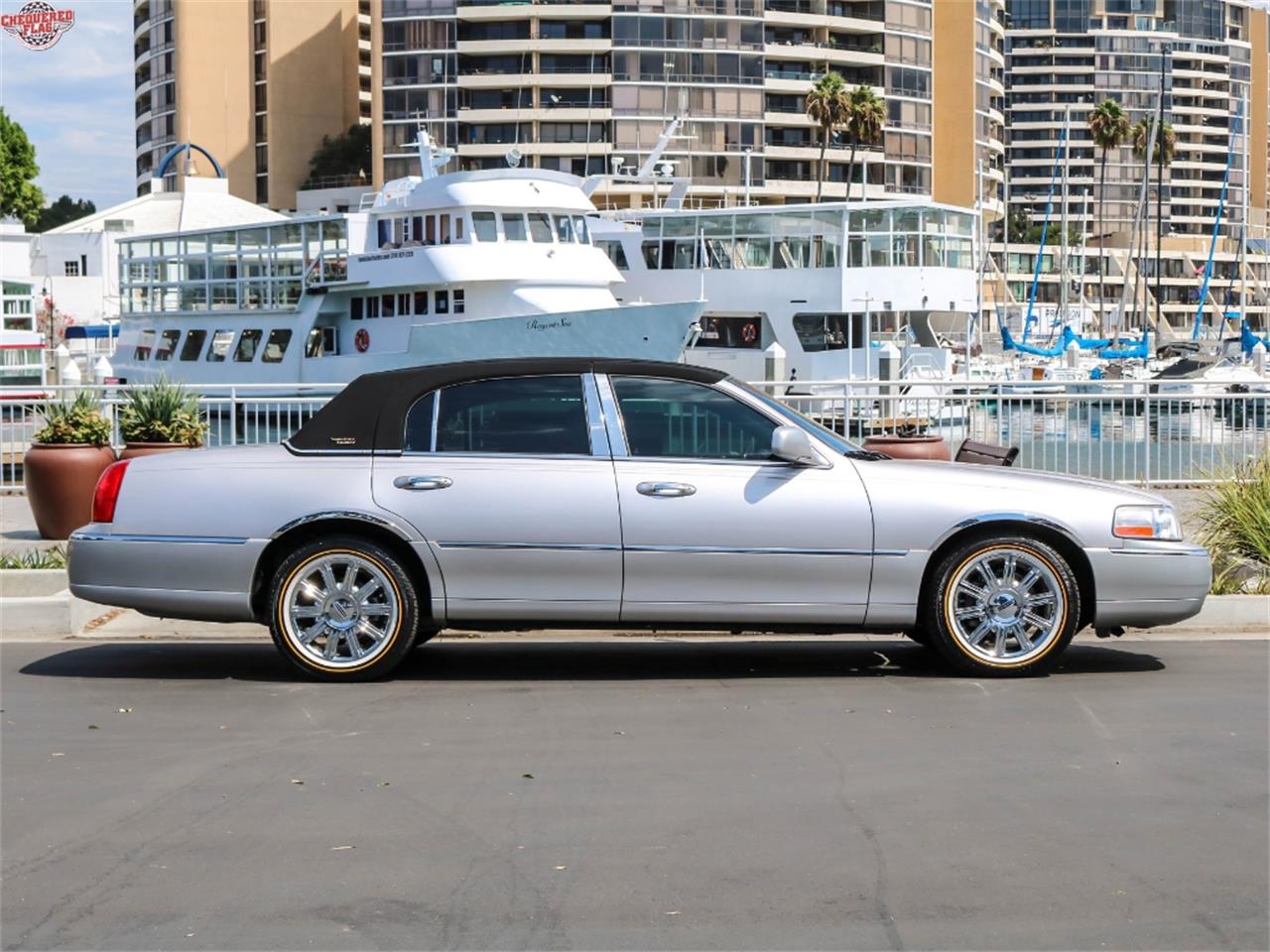 2011 Lincoln Town Car for Sale | ClassicCars.com | CC-1019982