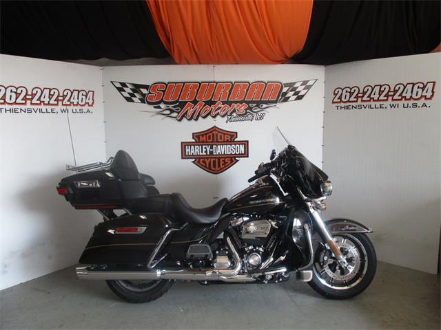 2017 Harley-Davidson® FLHTK - Ultra Limited (CC-1022566) for sale in Thiensville, Wisconsin