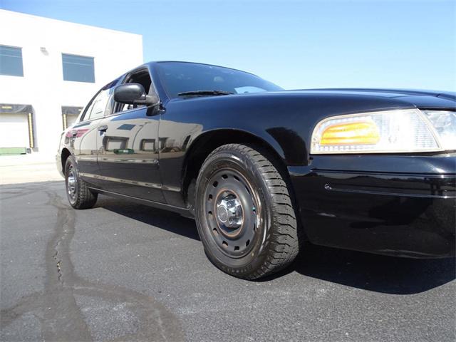 2004 Ford Crown Victoria (CC-1023317) for sale in Indianapolis, Indiana