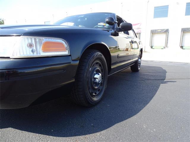 2004 Ford Crown Victoria (CC-1023317) for sale in Indianapolis, Indiana