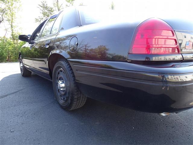 2004 Ford Crown Victoria (CC-1023317) for sale in Indianapolis, Indiana