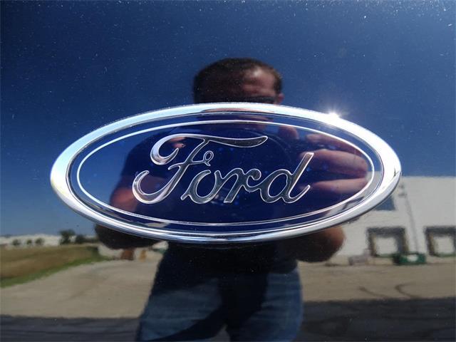 2004 Ford Crown Victoria (CC-1023317) for sale in Indianapolis, Indiana