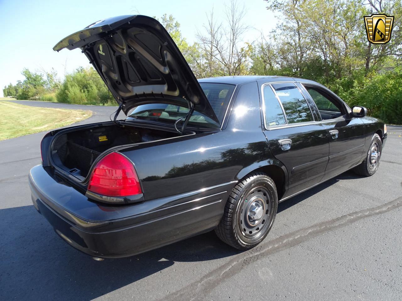 Ford crown victoria 2004