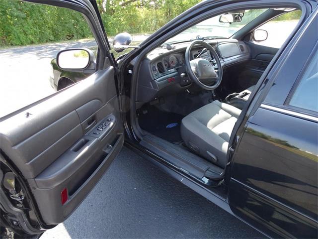2004 Ford Crown Victoria (CC-1023317) for sale in Indianapolis, Indiana