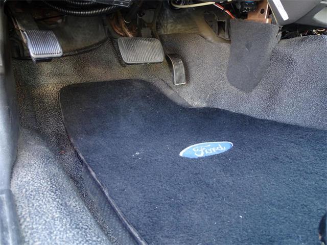 2004 Ford Crown Victoria (CC-1023317) for sale in Indianapolis, Indiana