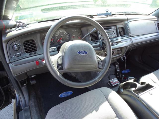 2004 Ford Crown Victoria (CC-1023317) for sale in Indianapolis, Indiana