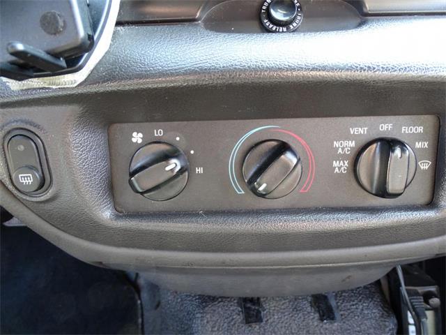 2004 Ford Crown Victoria (CC-1023317) for sale in Indianapolis, Indiana