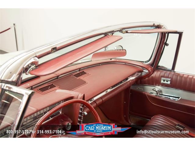 1962 Chrysler Imperial Crown (CC-1020396) for sale in St. Louis, Missouri