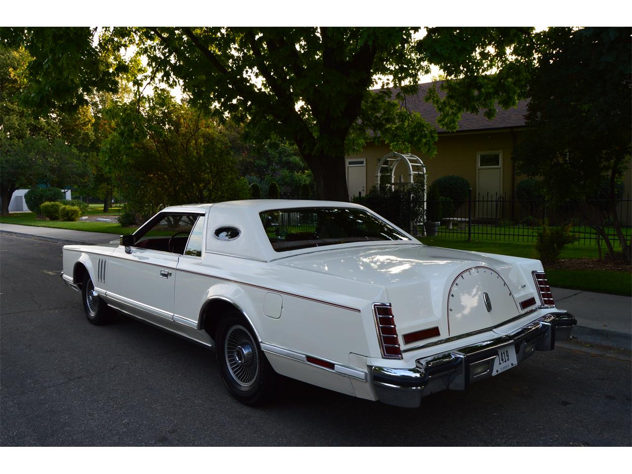 Lincoln continental v