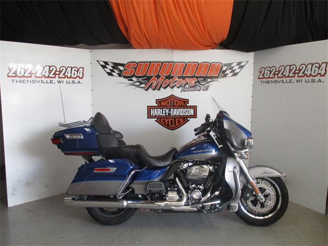 2017 Harley-Davidson® FLHTK - Ultra Limited (CC-1020470) for sale in Thiensville, Wisconsin