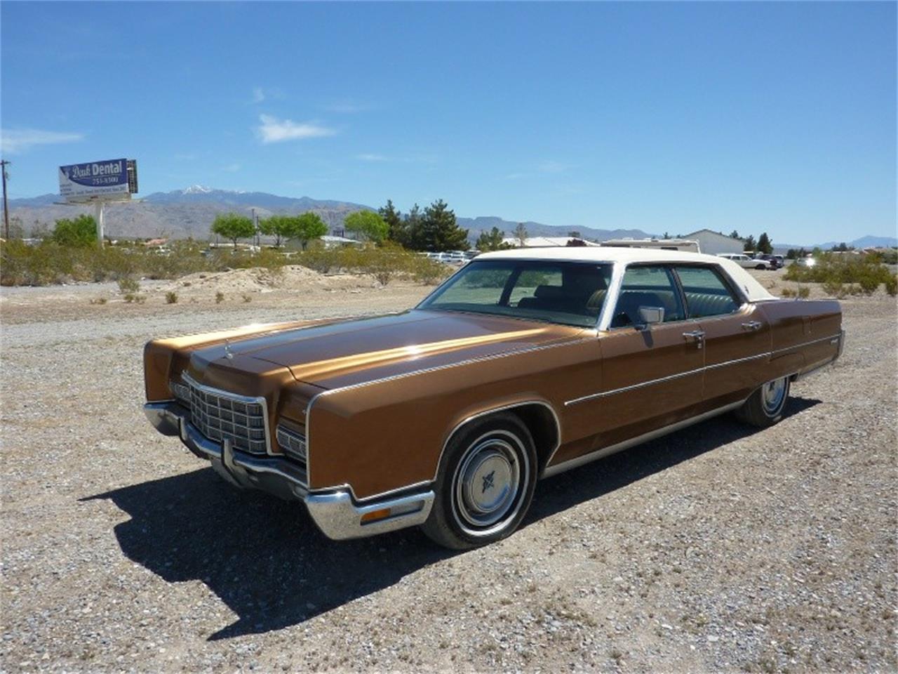 1972 Lincoln Continental Town car