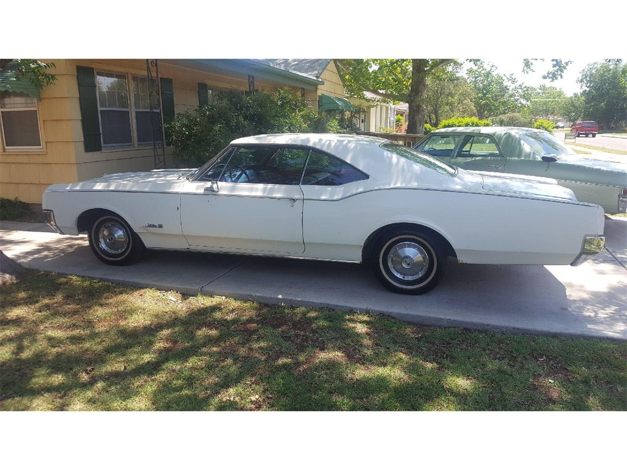 Oldsmobile 88 1965