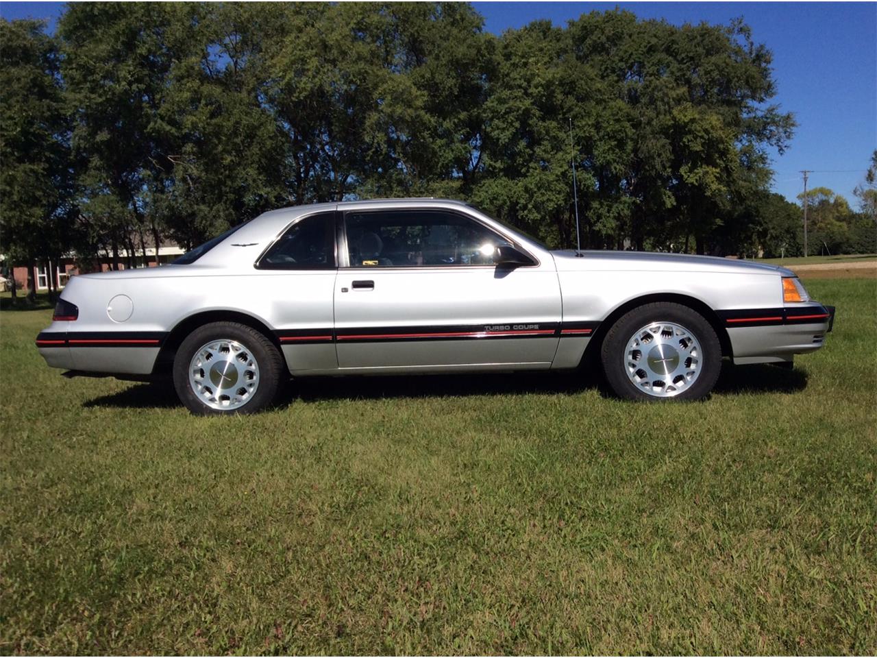 Ford thunderbird 1987