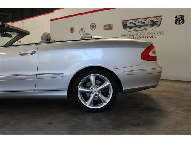 2005 Mercedes-Benz CLK320 (CC-1026786) for sale in Fairfield, California