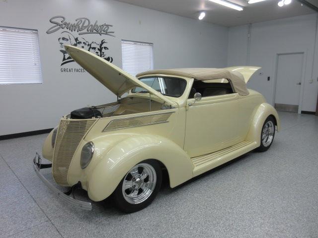 1937 Ford Convertible (CC-1028683) for sale in Sioux Falls, South Dakota