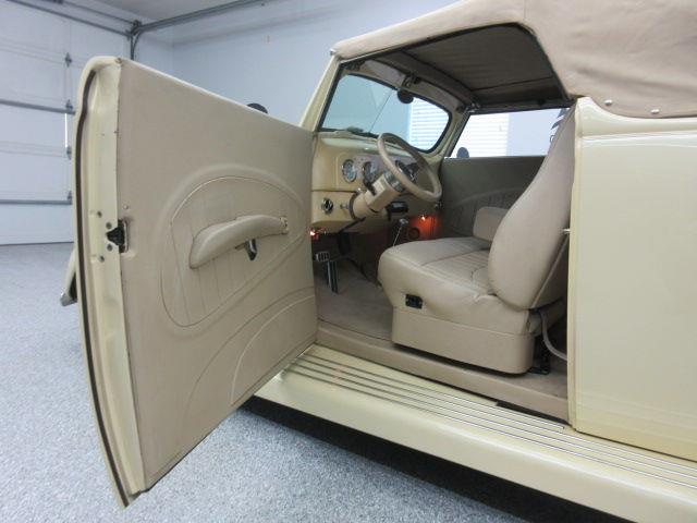 1937 Ford Convertible (CC-1028683) for sale in Sioux Falls, South Dakota