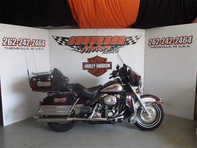 2007 Harley-Davidson® FLHTCU - Electra Glide® Ultra Classic (CC-1020915) for sale in Thiensville, Wisconsin